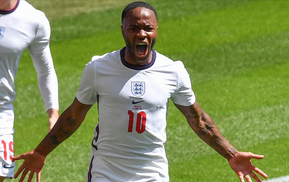  曼城双星齐发威，福登+阿尔瓦雷斯合砍五球  